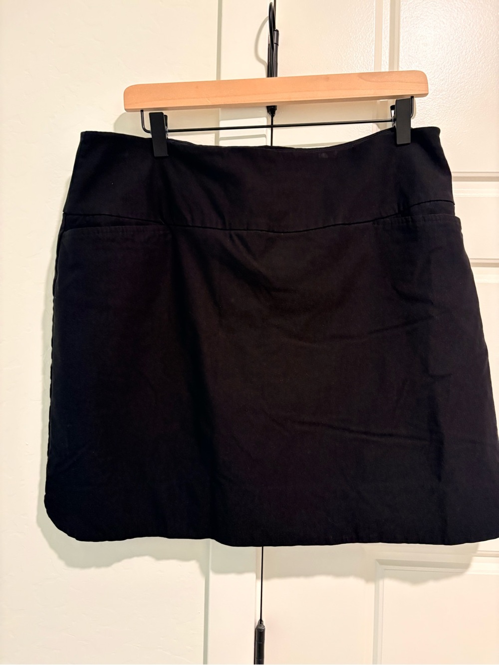 S.C. & Co Sz XL Sporty Athleisure Wear Black Short with Pockets